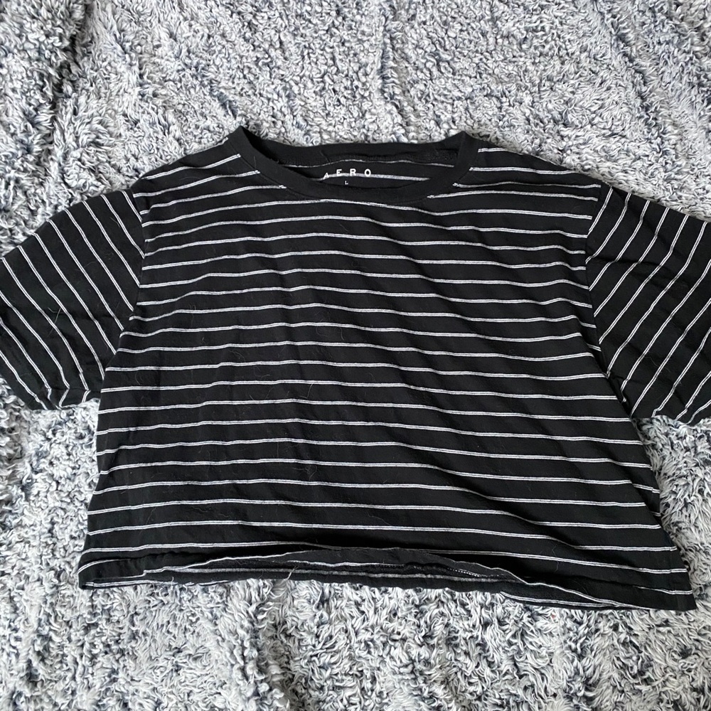 Short sleeve stripe crop top